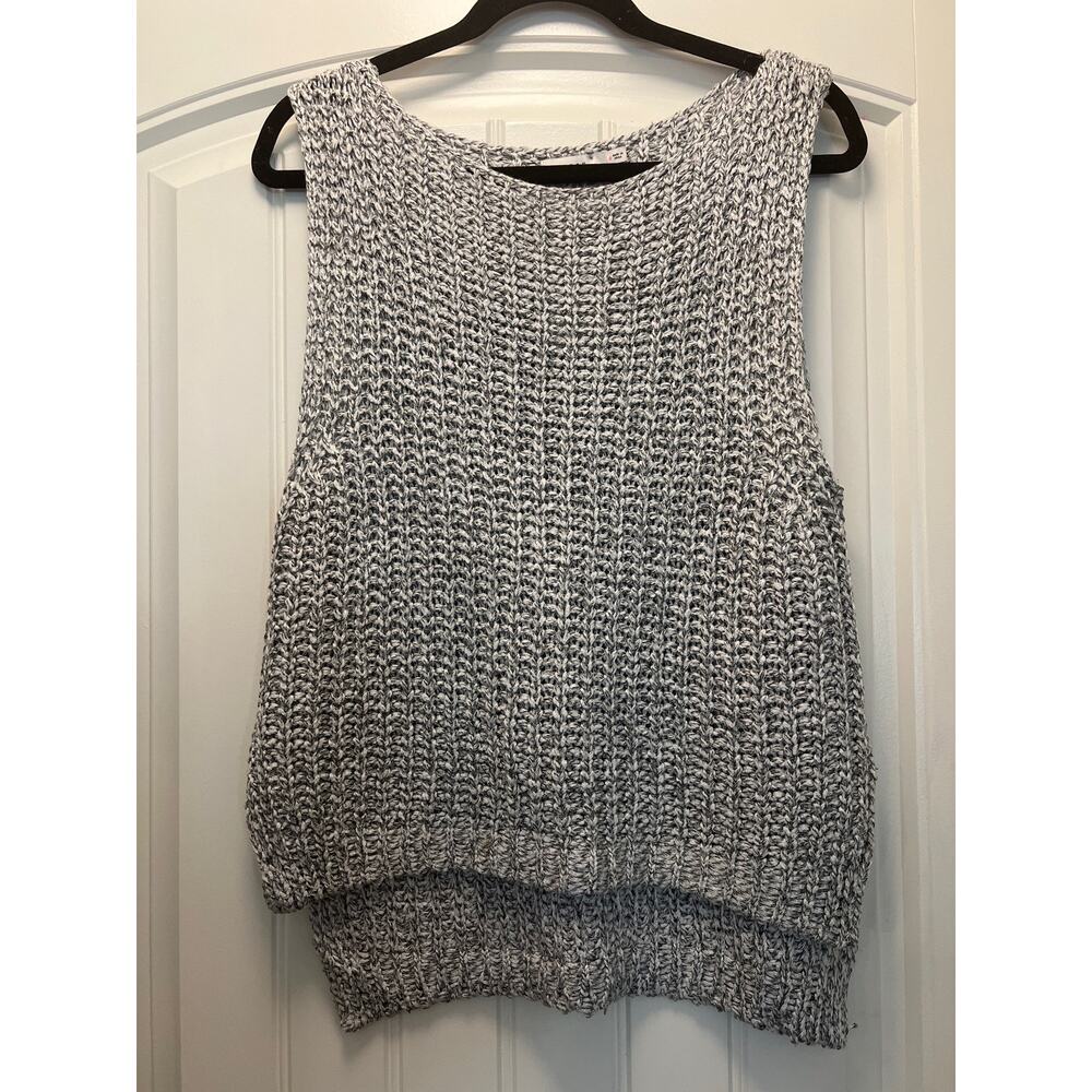 NWT Lush Women’s Sleeveless Knit High Low Pullover Sweater Tank‎ Top Size M Gray